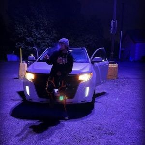 Meet your Posher, Riley